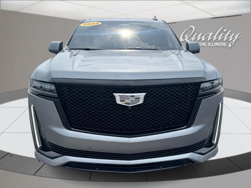 Cadillac Escalade ESV Vehicle Full-screen Gallery Image 10
