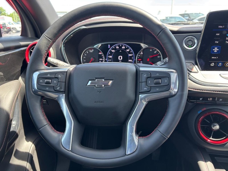 Chevrolet Blazer Vehicle Full-screen Gallery Image 12