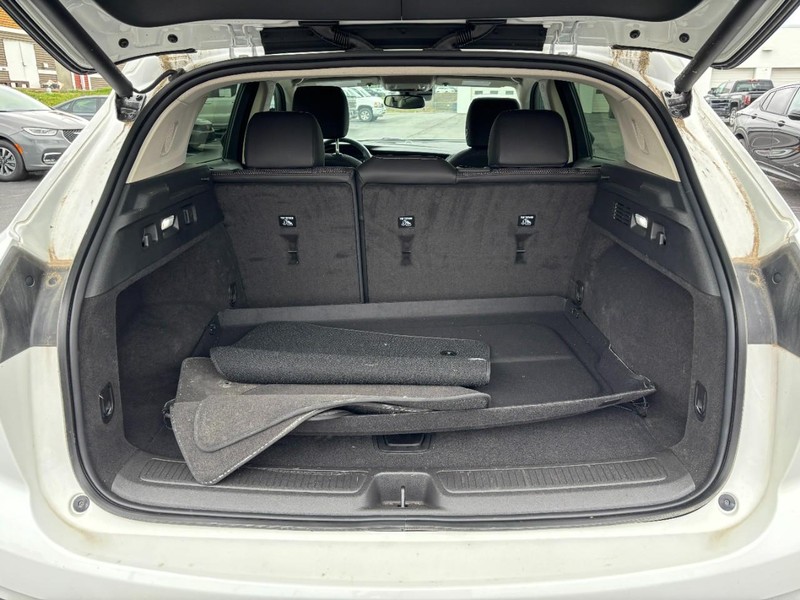 Buick Envision Vehicle Full-screen Gallery Image 06
