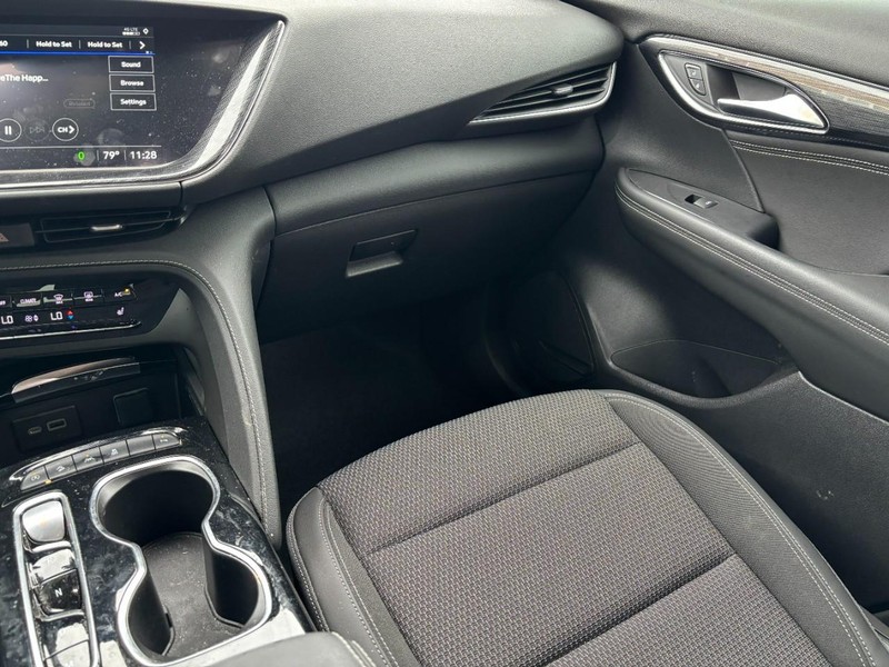 Buick Envision Vehicle Full-screen Gallery Image 16