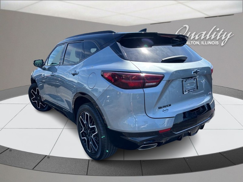 Chevrolet Blazer Vehicle Full-screen Gallery Image 05