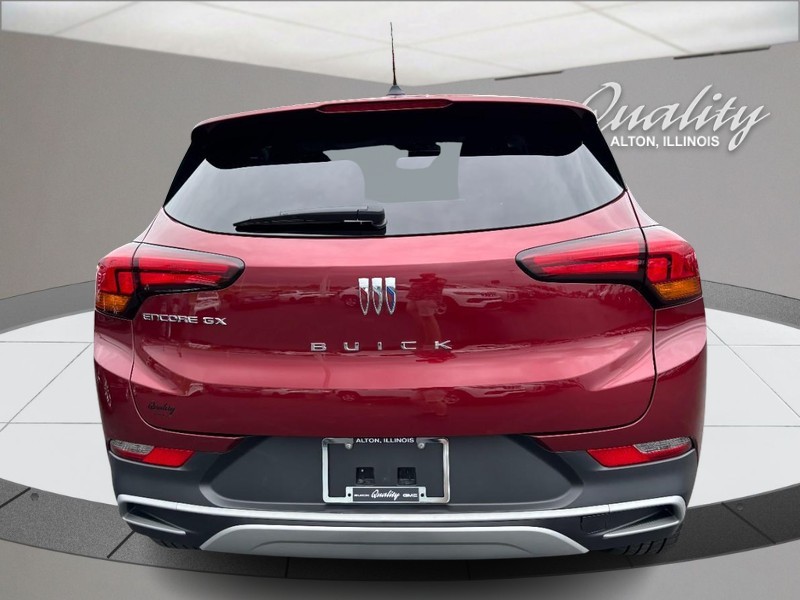 Buick Encore GX Vehicle Full-screen Gallery Image 04