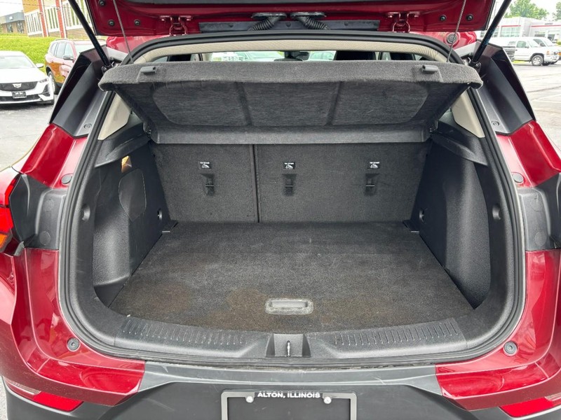 Buick Encore GX Vehicle Full-screen Gallery Image 06