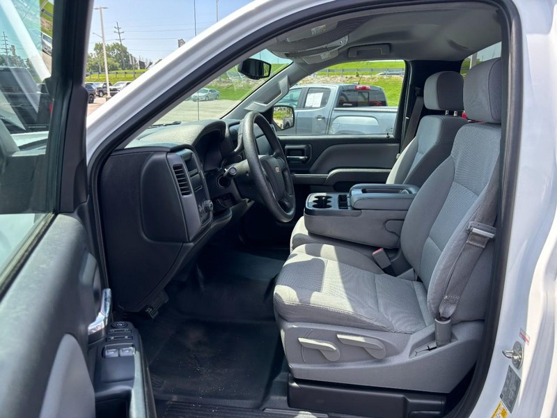 Chevrolet Silverado 1500 Vehicle Full-screen Gallery Image 08