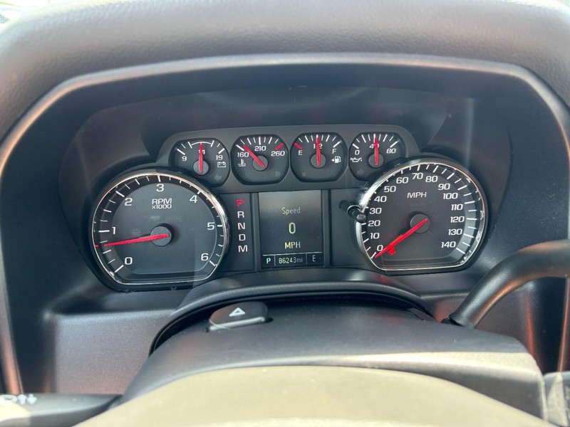 Chevrolet Silverado 1500 Vehicle Full-screen Gallery Image 15