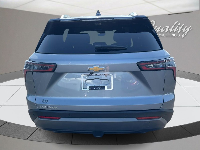 Chevrolet Equinox Vehicle Full-screen Gallery Image 04