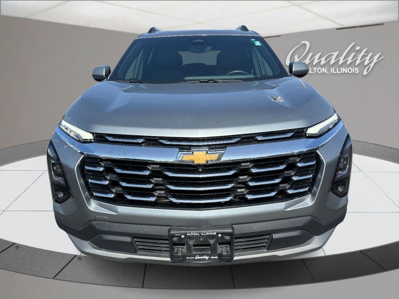Chevrolet Equinox Vehicle Full-screen Gallery Image 10