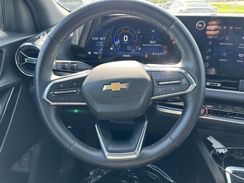 Chevrolet Equinox Vehicle Full-screen Gallery Image 14