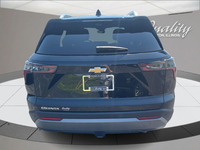 Chevrolet Equinox Vehicle Full-screen Gallery Image 04