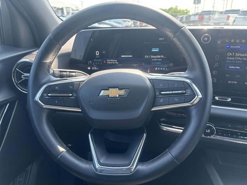 Chevrolet Equinox Vehicle Full-screen Gallery Image 14