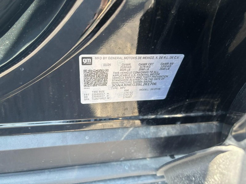 Chevrolet Equinox Vehicle Full-screen Gallery Image 17