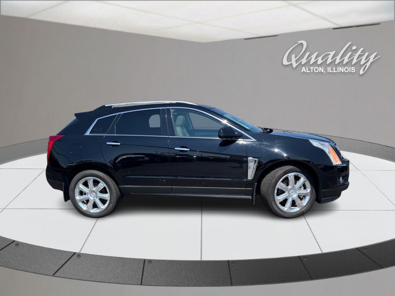 Cadillac SRX Vehicle Full-screen Gallery Image 02