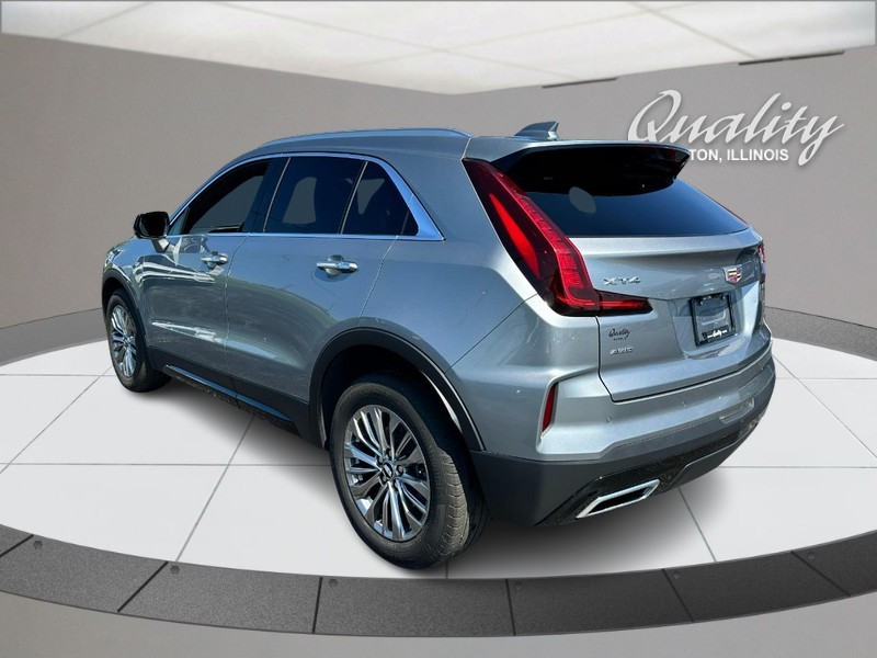 Cadillac XT4 Vehicle Full-screen Gallery Image 07