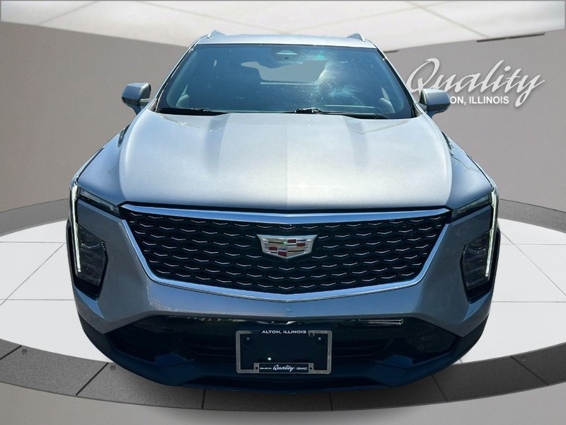 Cadillac XT4 Vehicle Full-screen Gallery Image 08
