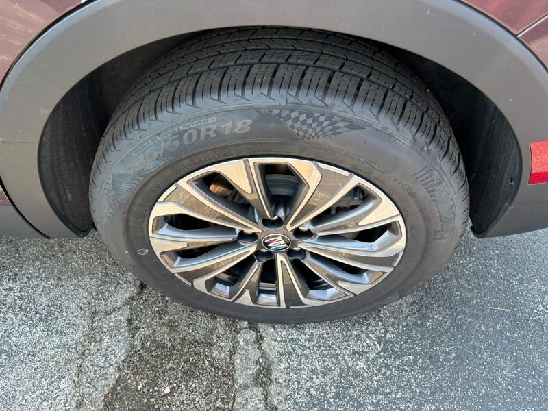 Buick Envision Vehicle Full-screen Gallery Image 07