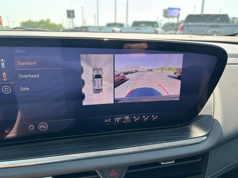 Buick Envision Vehicle Full-screen Gallery Image 19