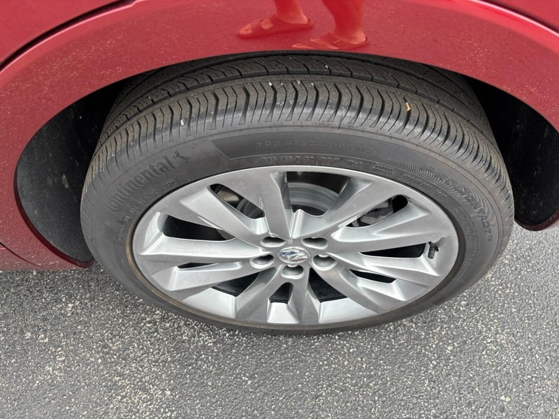 Buick Envision Vehicle Full-screen Gallery Image 07