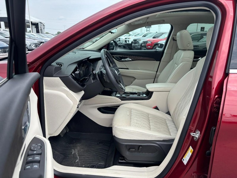 Buick Envision Vehicle Full-screen Gallery Image 08