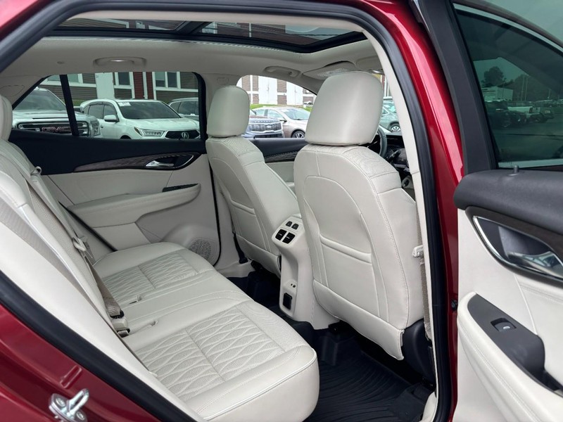 Buick Envision Vehicle Full-screen Gallery Image 12