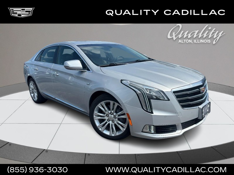 Cadillac XTS Vehicle Full-screen Gallery Image 01