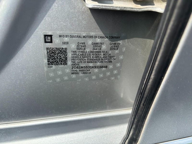 Cadillac XTS Vehicle Full-screen Gallery Image 17