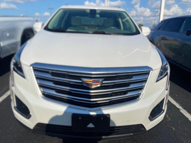 Used 2017 Cadillac XT5 Premium Luxury with VIN 1GYKNCRS9HZ112460 for sale in Alton, IL