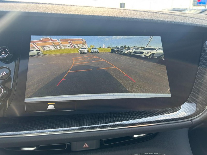 Buick Envision Vehicle Full-screen Gallery Image 19