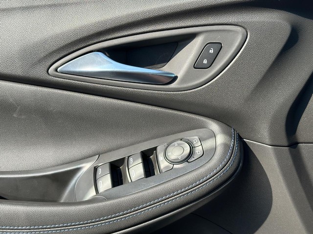 2026 Buick Encore GX Sport Touring - Photo 18