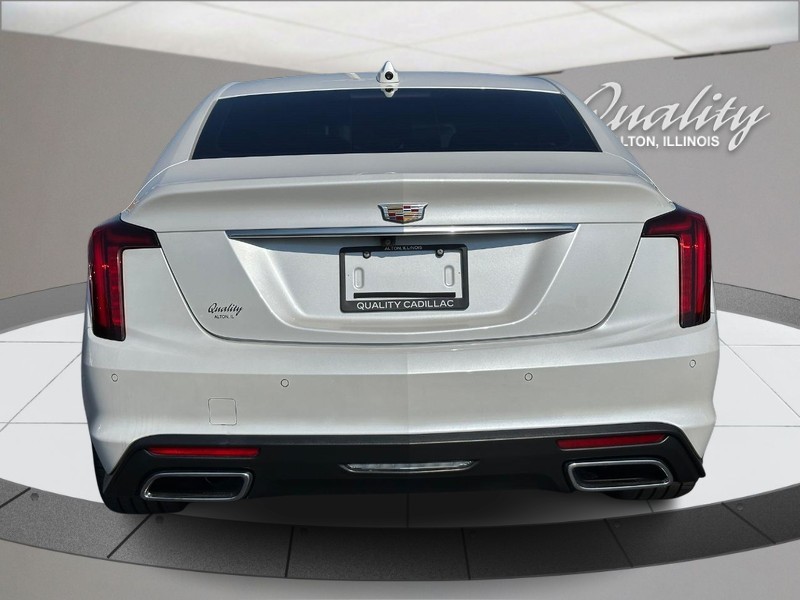 Cadillac CT5 Vehicle Full-screen Gallery Image 04