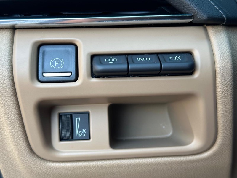 Cadillac CT5 Vehicle Full-screen Gallery Image 21