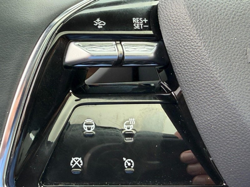 Cadillac LYRIQ Vehicle Full-screen Gallery Image 20