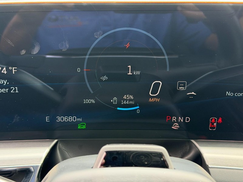 Cadillac LYRIQ Vehicle Full-screen Gallery Image 22