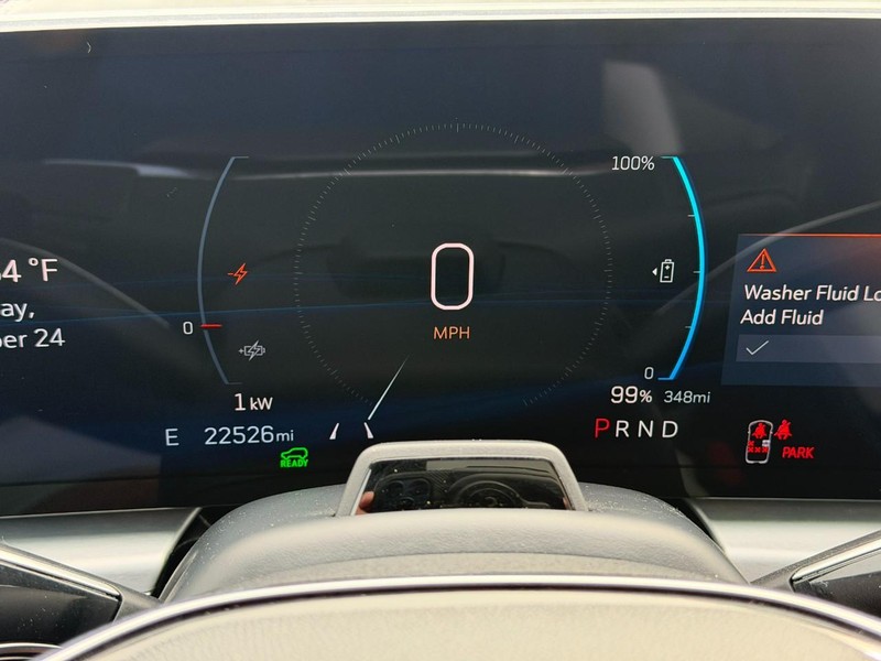 Cadillac LYRIQ Vehicle Full-screen Gallery Image 22