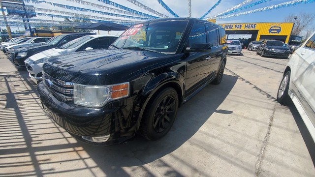 2009 Ford Flex SEL's photo