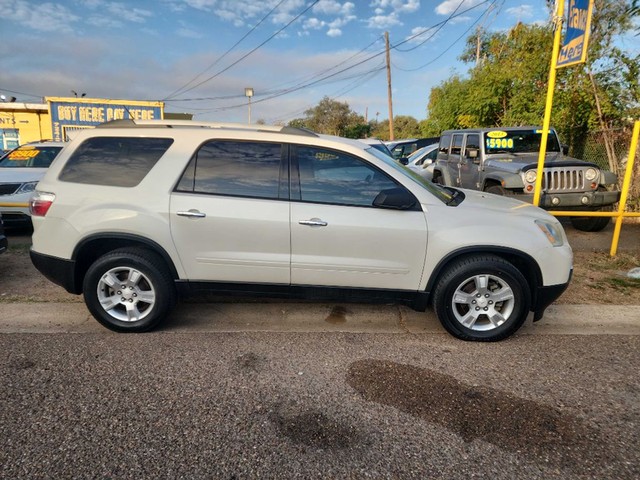 2011 GMC Acadia SL's photo