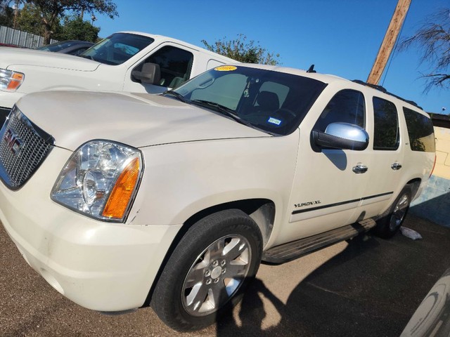 2009 GMC Yukon XL SLT1's photo