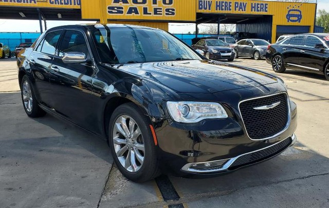Laredo TX 2018 Chrysler 300 more details - chrysler 300
