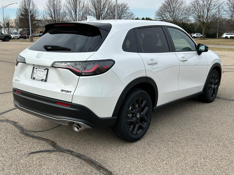 Honda HR-V Vehicle Image 3