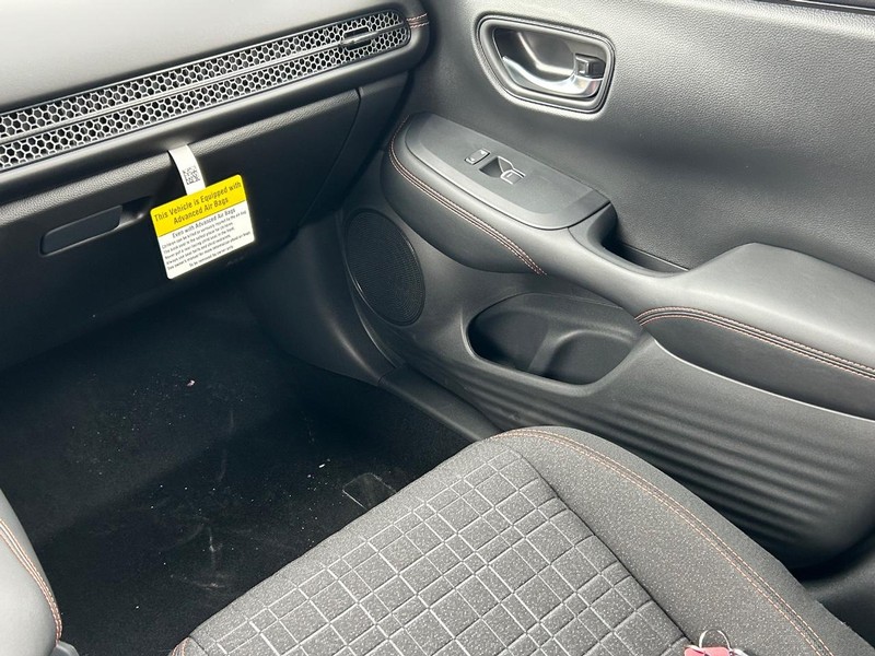 Honda HR-V Vehicle Image 10