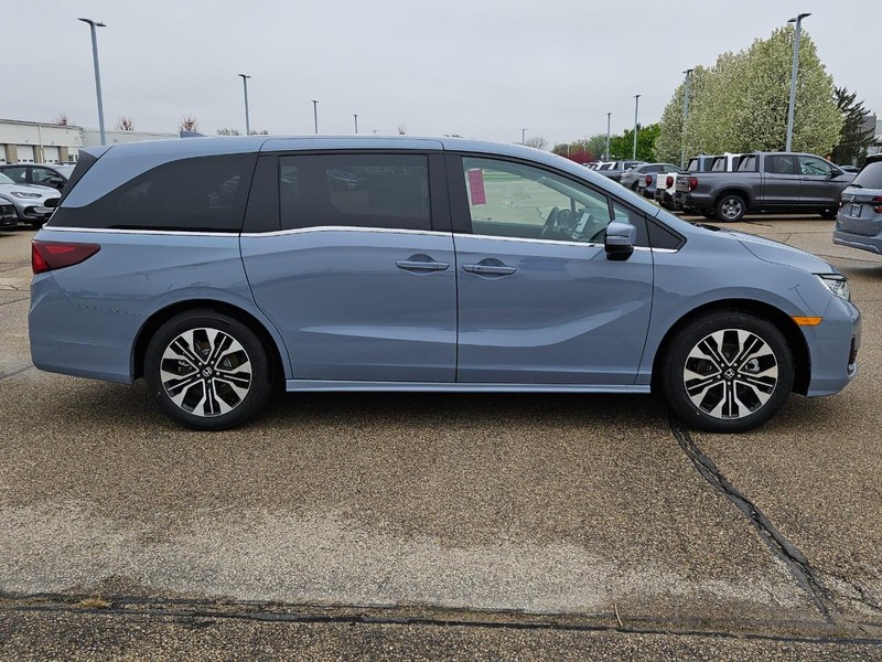 Honda Odyssey Vehicle Image 2