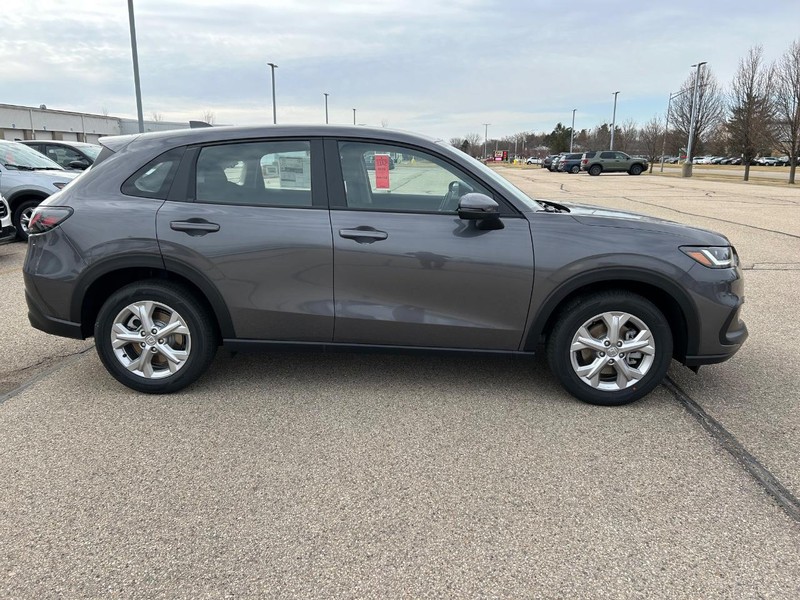 Honda HR-V Vehicle Image 2