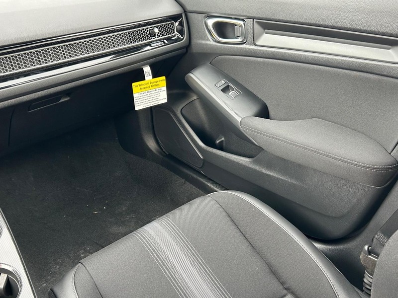 Honda Civic Hatchback Vehicle Image 10