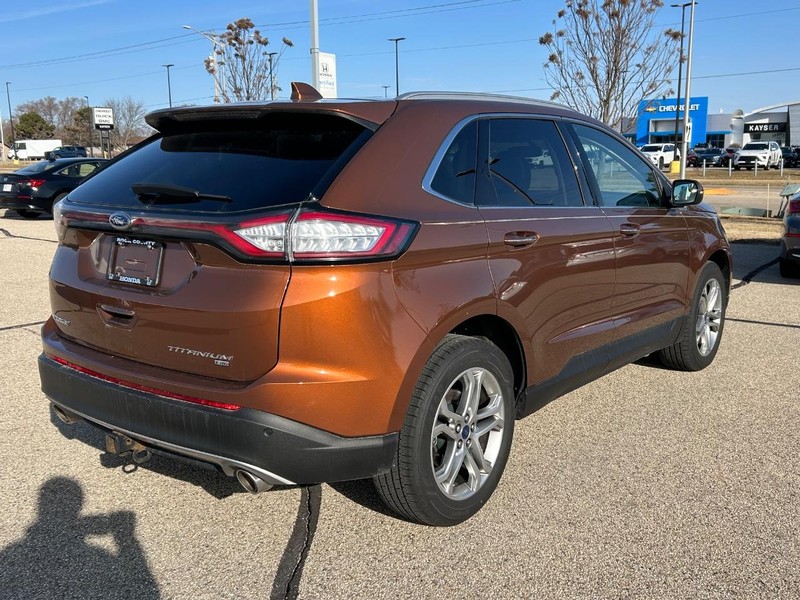 Ford Edge Vehicle Image 3