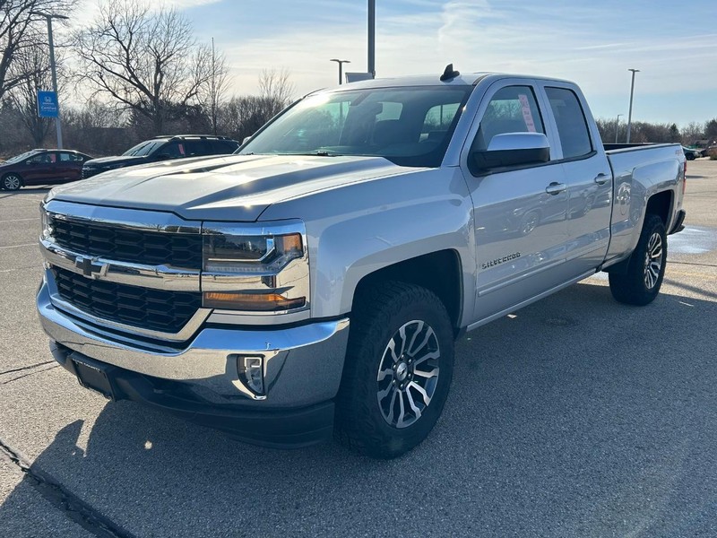 Chevrolet Silverado 1500 Vehicle Image 8