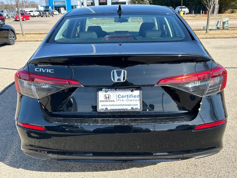 Honda Civic Sedan Vehicle Image 4