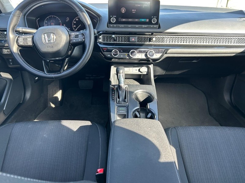 Honda Civic Sedan Vehicle Image 10