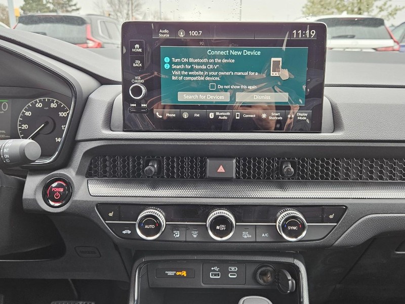 Honda CR-V Hybrid Vehicle Image 7