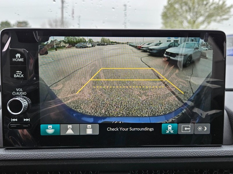 Honda CR-V Hybrid Vehicle Image 13