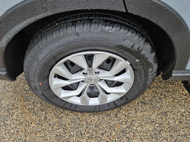 Honda CR-V Vehicle Image 4