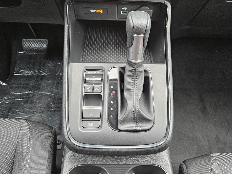 Honda CR-V Vehicle Image 9